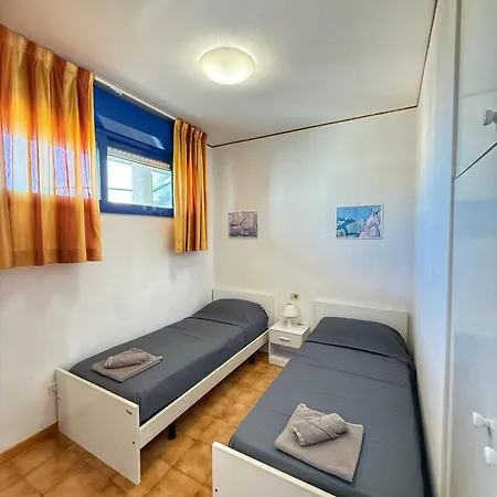 Grazioso N 70 A A 100mt Dal Mare