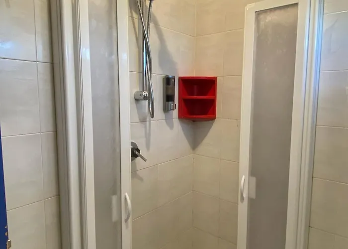 Grazioso N 70 A A 100mt Dal Mare *