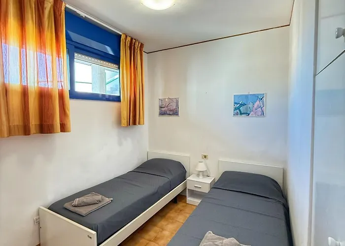 Grazioso N 70 A A 100mt Dal Mare