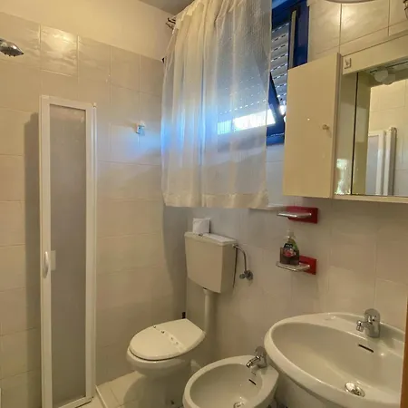 Grazioso N 70 A A 100mt Dal Mare Bibione