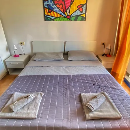 Grazioso N 70 A A 100mt Dal Mare 아파트 비비오네