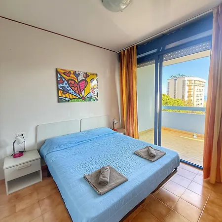 Grazioso N 70 A A 100mt Dal Mare Apartman