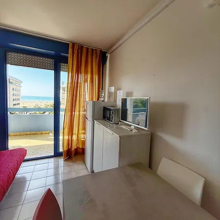 Apartman Grazioso N 70 A A 100mt Dal Mare