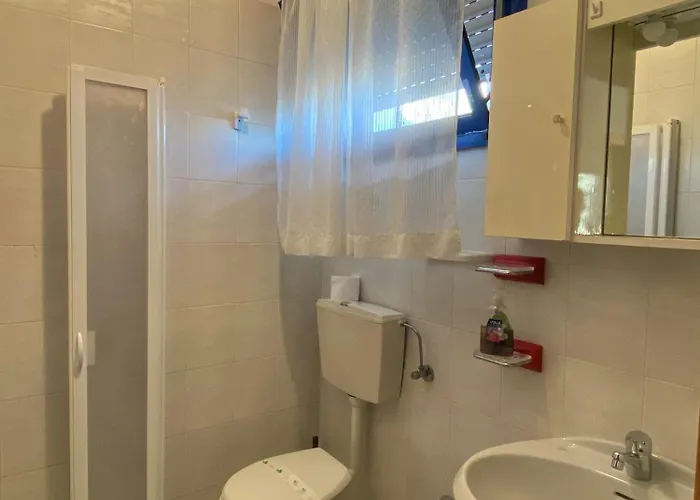 Grazioso N 70 A A 100mt Dal Mare Μπιμπιόνε