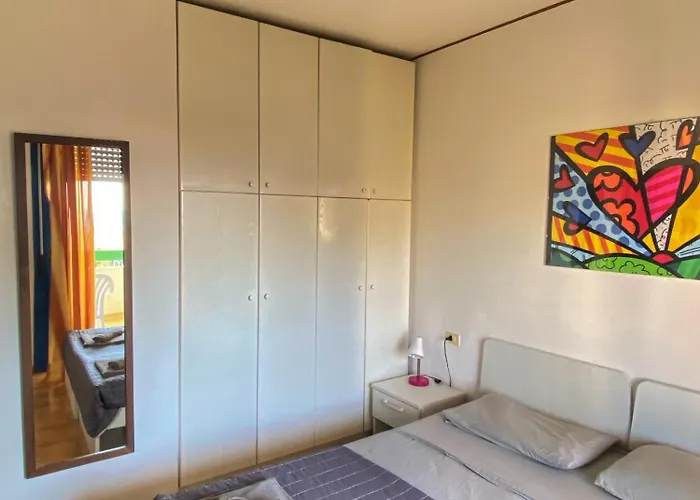 Grazioso N 70 A A 100mt Dal Mare Apartamento