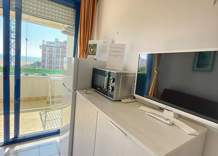 Grazioso N 70 A A 100mt Dal Mare * Μπιμπιόνε